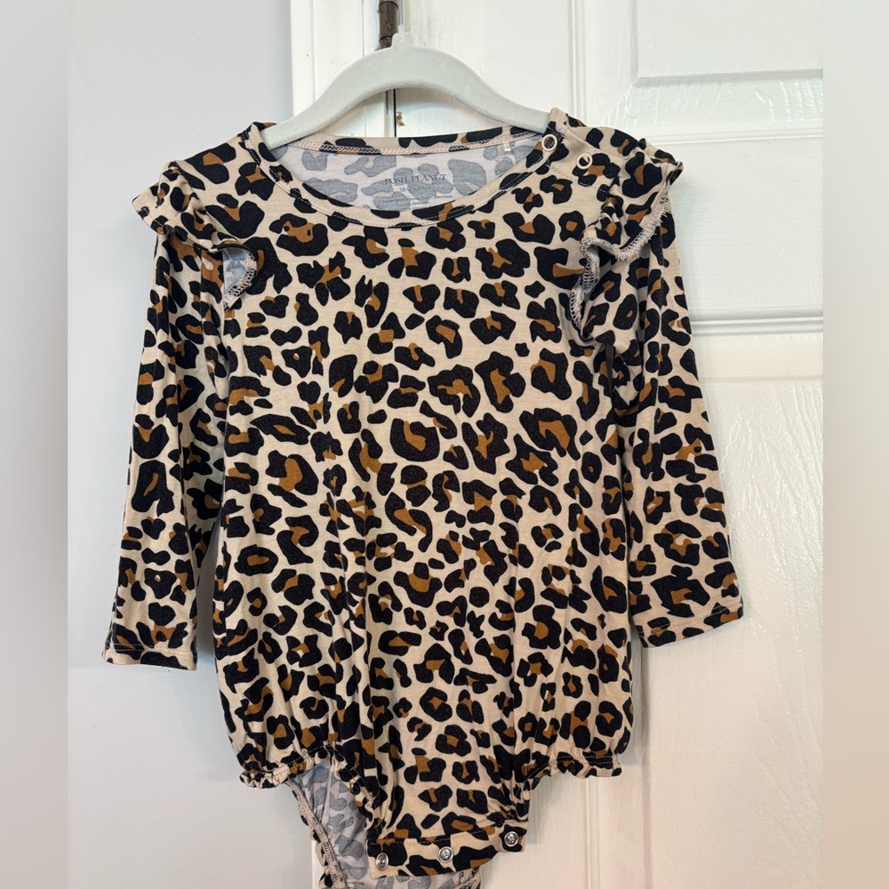 Posh Peanut Cheetah Bubble Romper